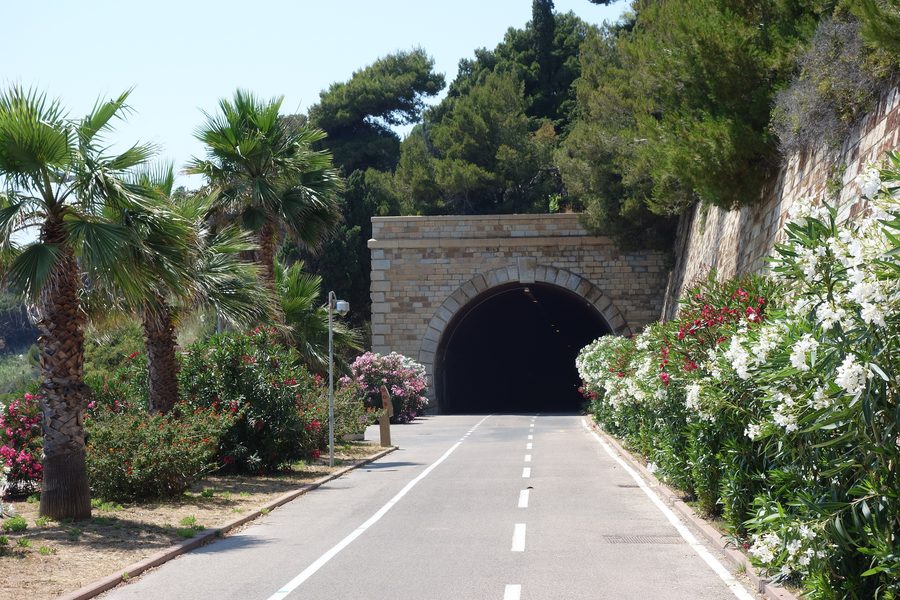 Прибрежная велодорога Riviera dei Fiori в Лигурии