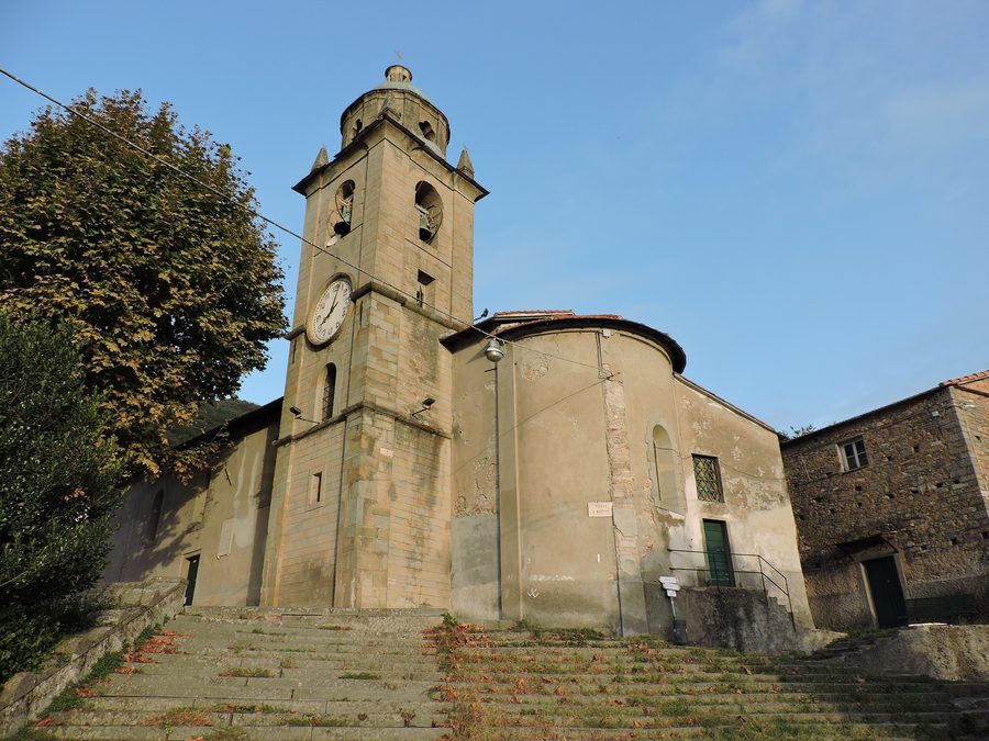 San Martino в Биассе с апсидой и колокольней