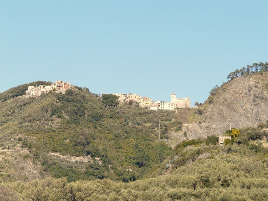Панорама фракции Сан-Бернардино, Вернацца, Чинкве-Терре, Ла-Специя