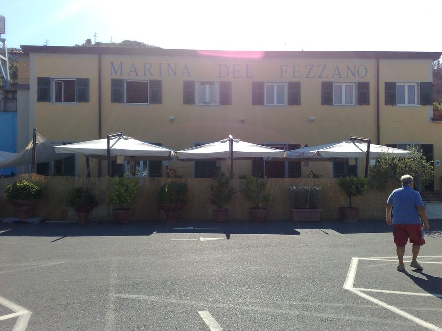 Марина Fezzano на побережье Лигурии